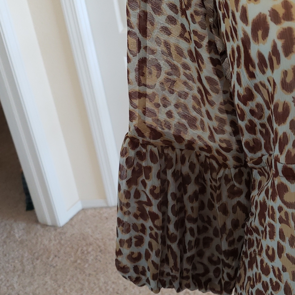 BCBG MAXIAZIRIA BLOUSE - Picture 4 of 7